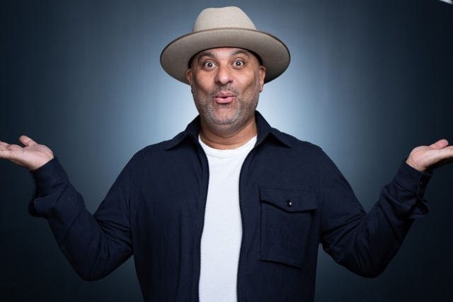 Russell Peters LIVE at Arlington Improv (Saturday Early Show)
