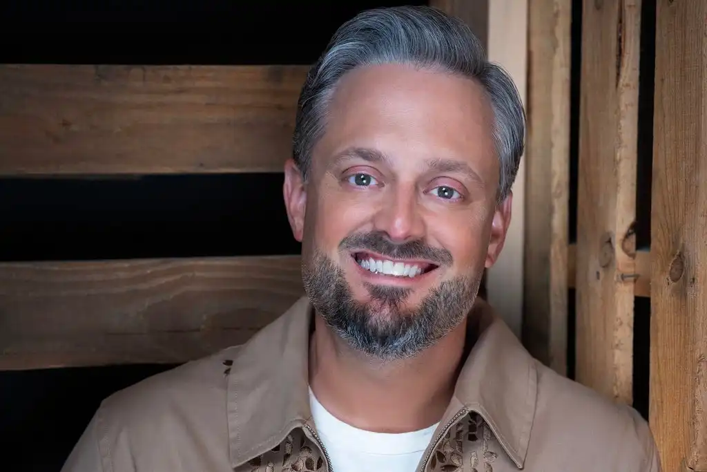 Nate Bargatze: Big Dumb Eyes World Tour LIVE at UBS Arena